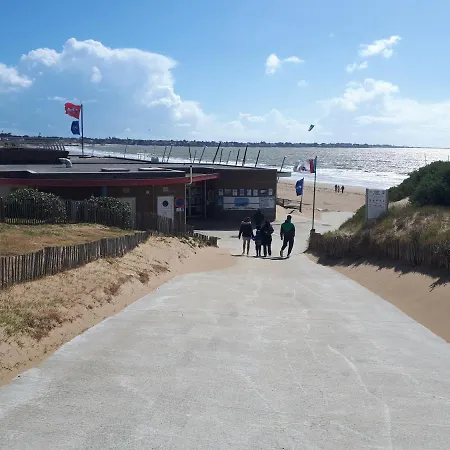 Semesterbostad Maison Et Grande Terrasse Face *